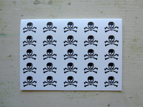 skull & crossbones black folded notes